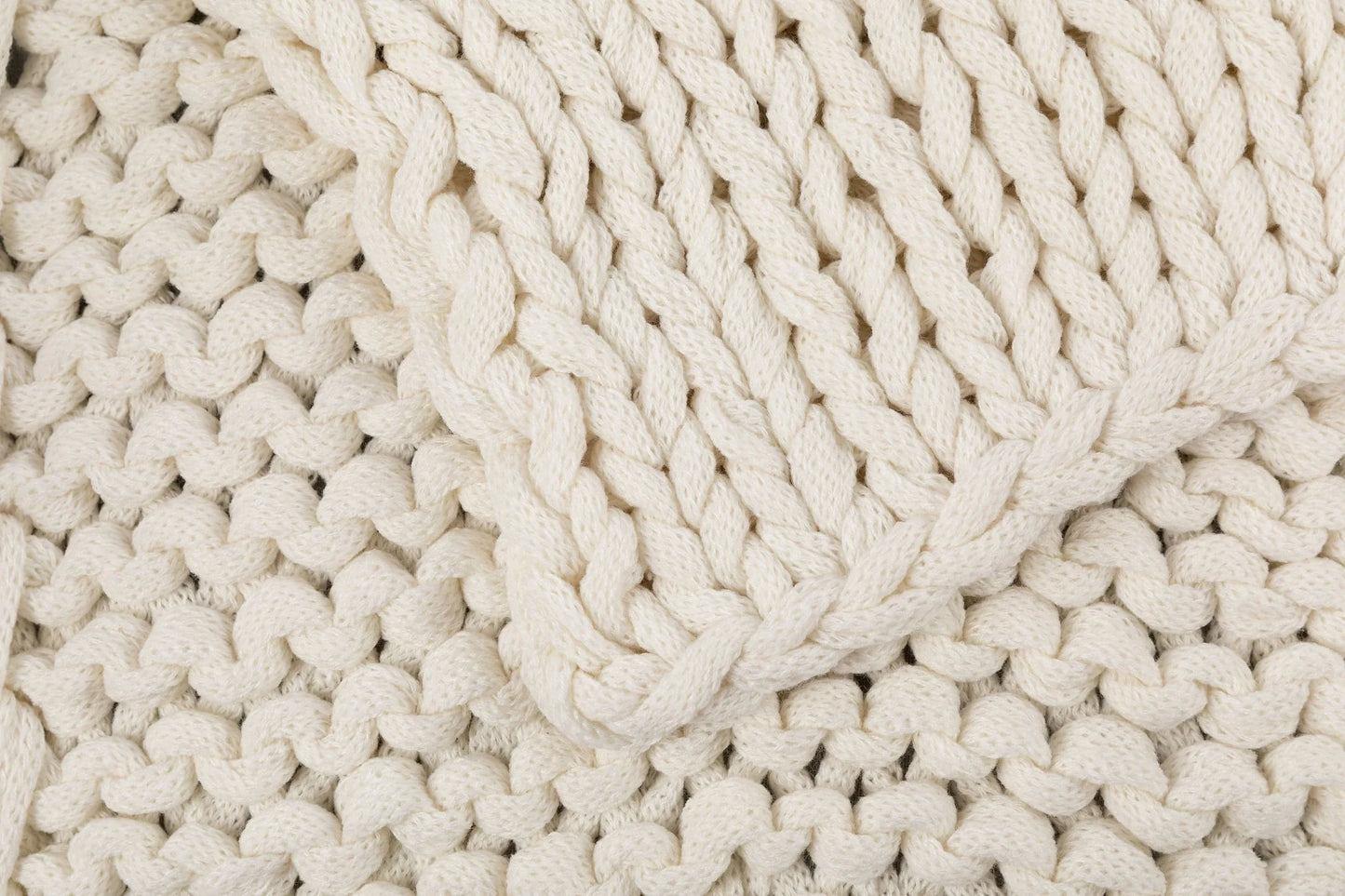Silver One Super Chunky Knitted Throw Blanket, White, 50" x 60"