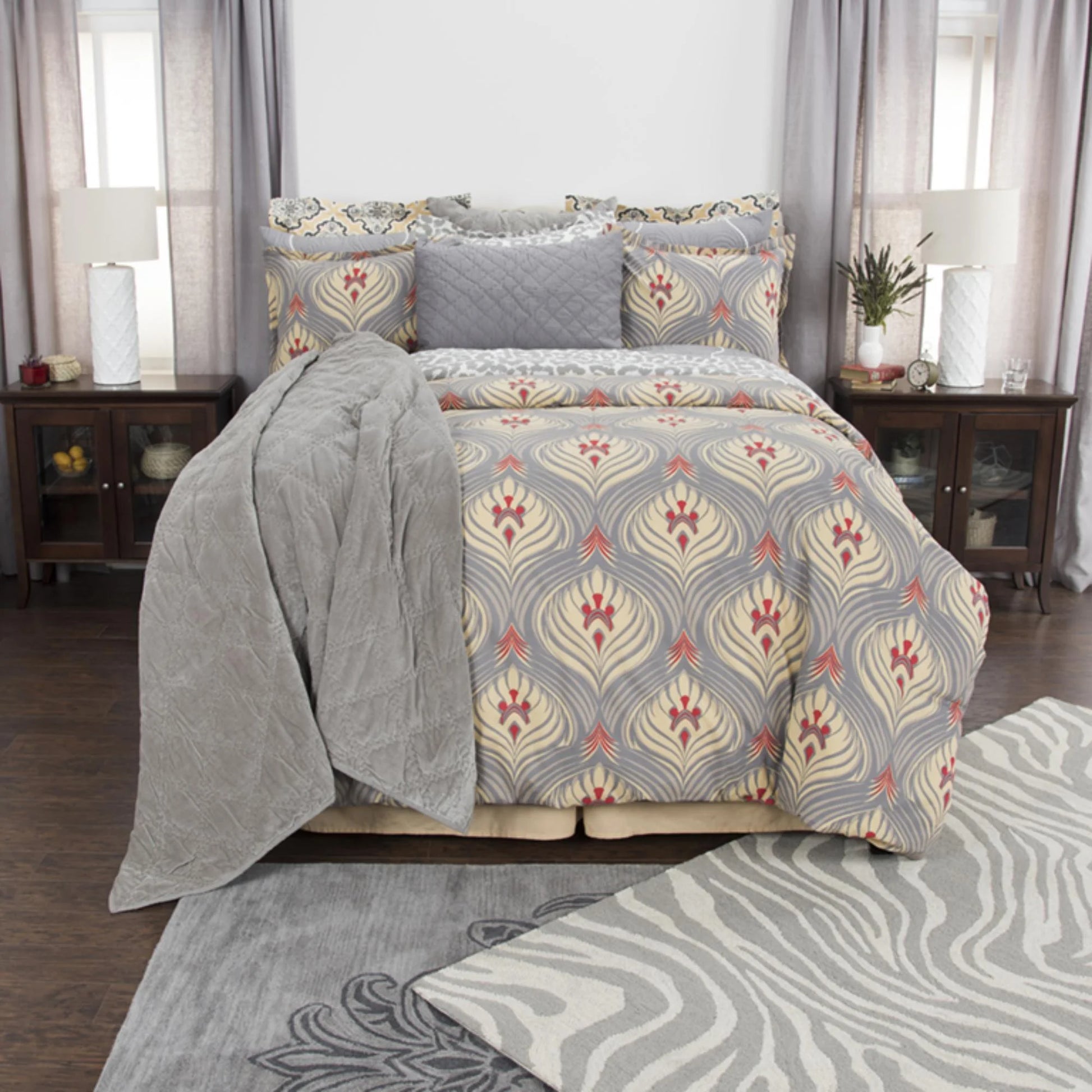 Rizzy Home BT4142 GOLD/Gray COTTON 30'S Printed King Three piece Beddings set.