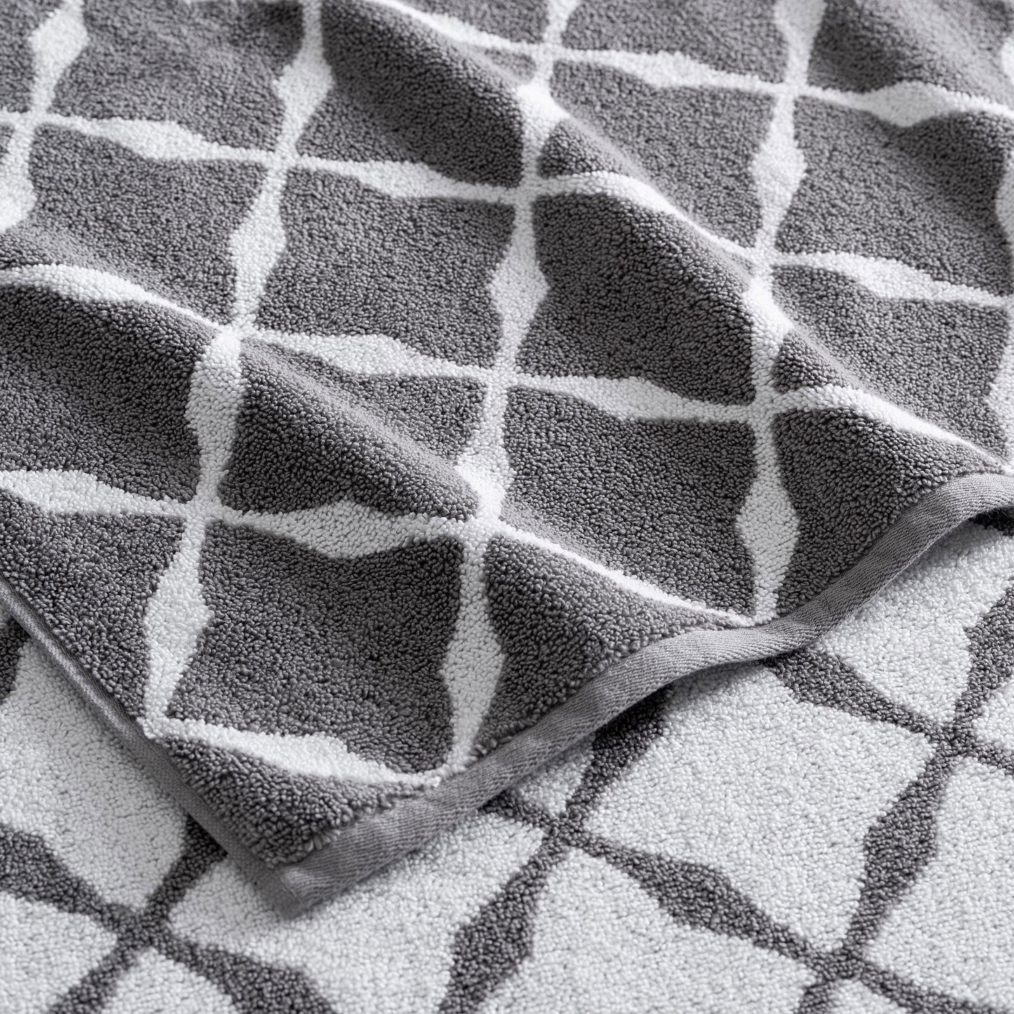 WelHome Jacquard Bath Towels, 2-pack