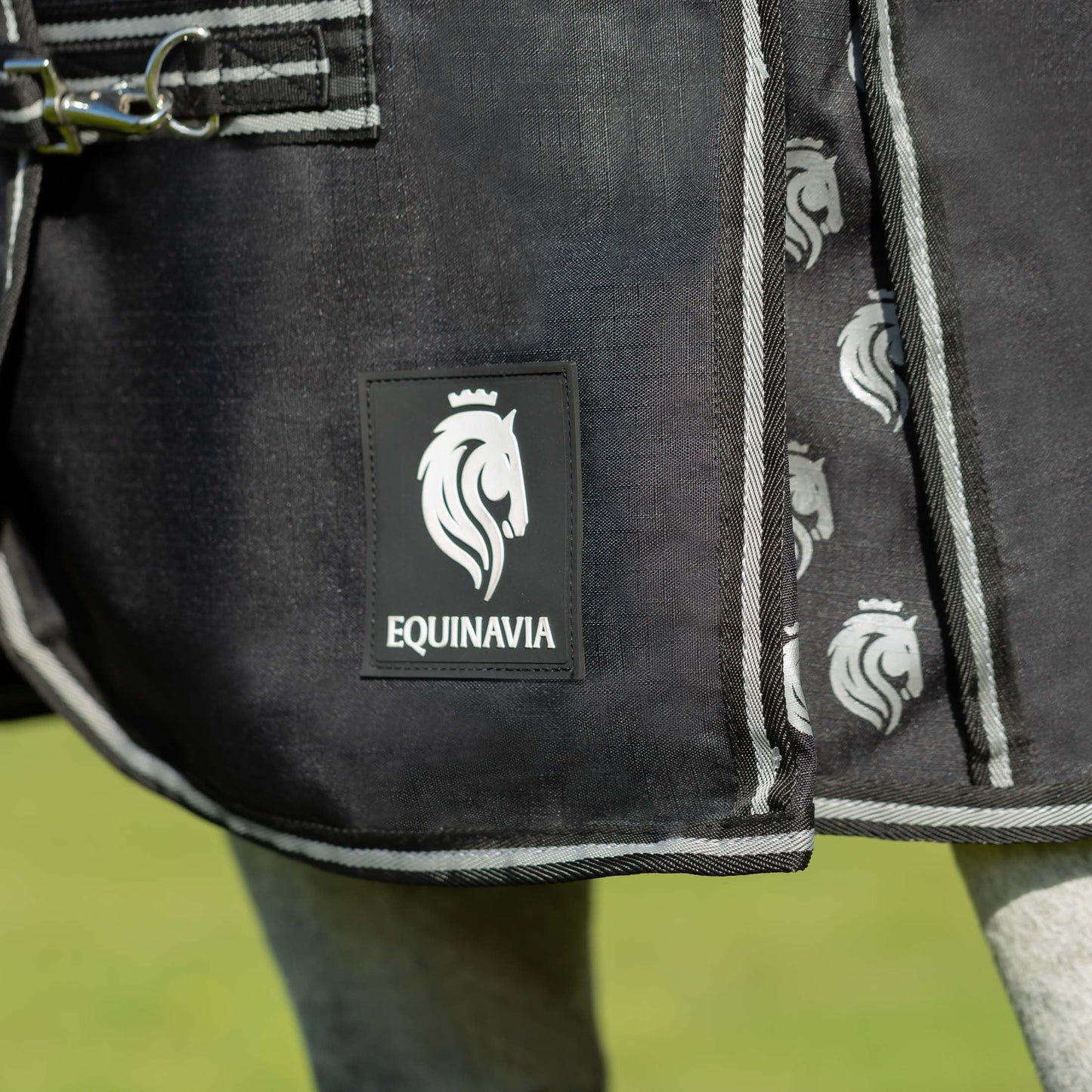 Equinavia Norse 200g Medium Weight Horse Blanket Waterproof All Weather Winter Turnout