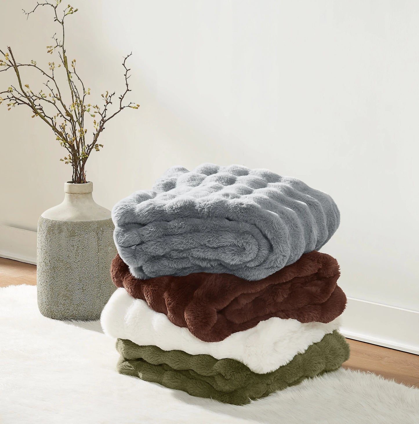 Brooklyn Loom Bubble Faux Fur 100% Microfiber Polyester Twin XL Blanket in Green, All Season, Adult Size, OEKO-TEX Certified