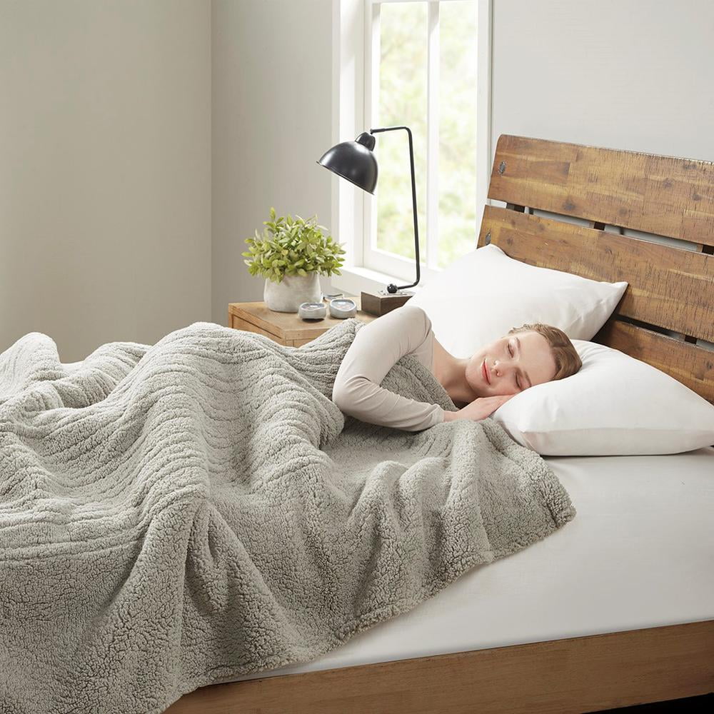 True North by Sleep Philosophy Sherpa Fabric King Heated Blanket in Gray