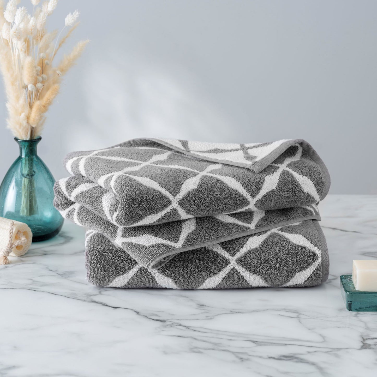 WelHome Jacquard Bath Towels, 2-pack