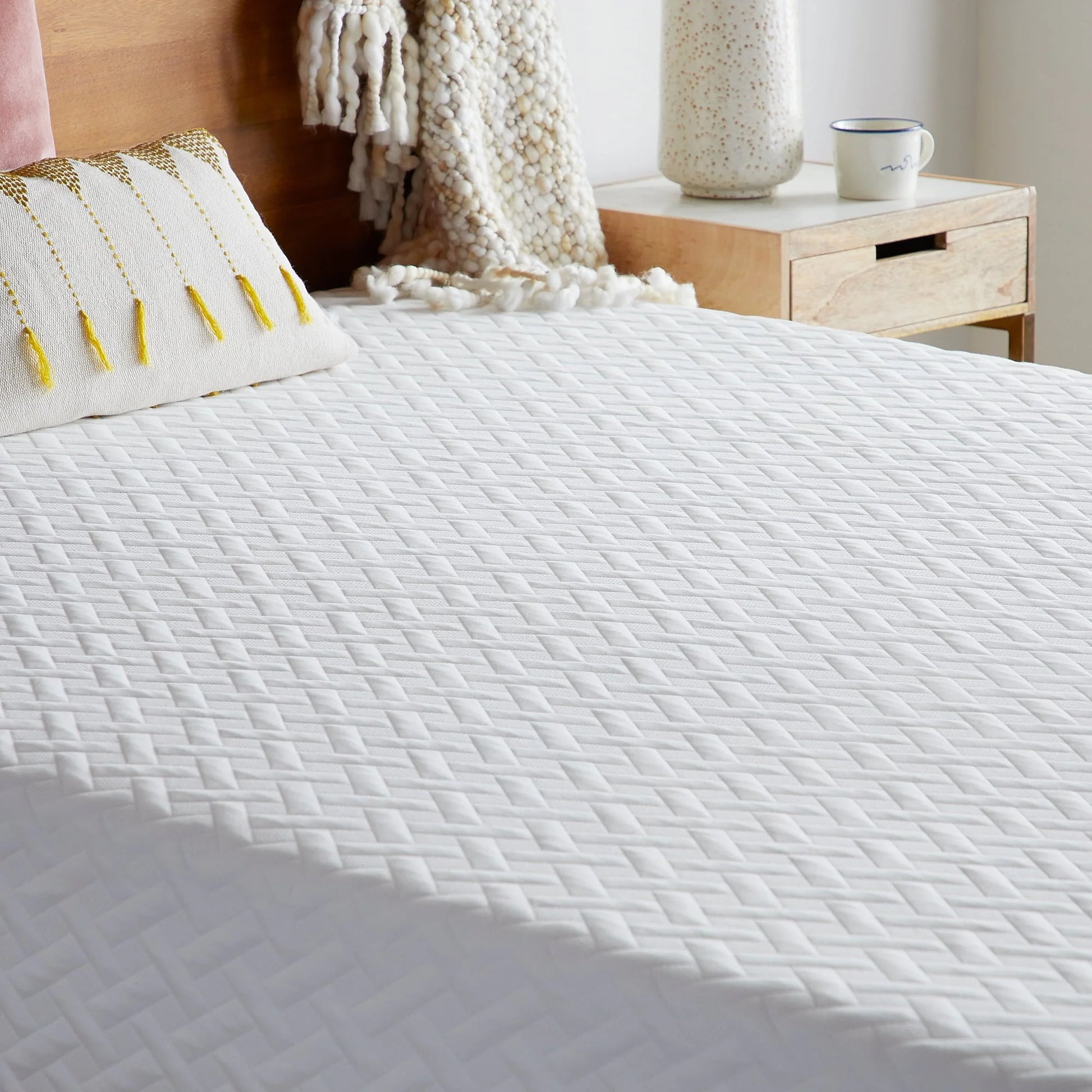 Rest Haven 10" Medium Plush Gel Memory Foam Mattress, Queen