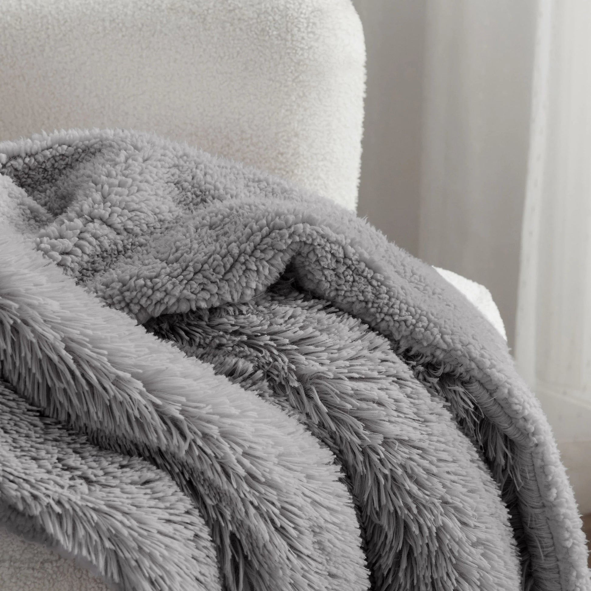 Bedsure Faux Fur Twin Blankets Grey - Fluffy Blankets & Throws Shaggy Faux Fur Blanket, 60x80 Inches