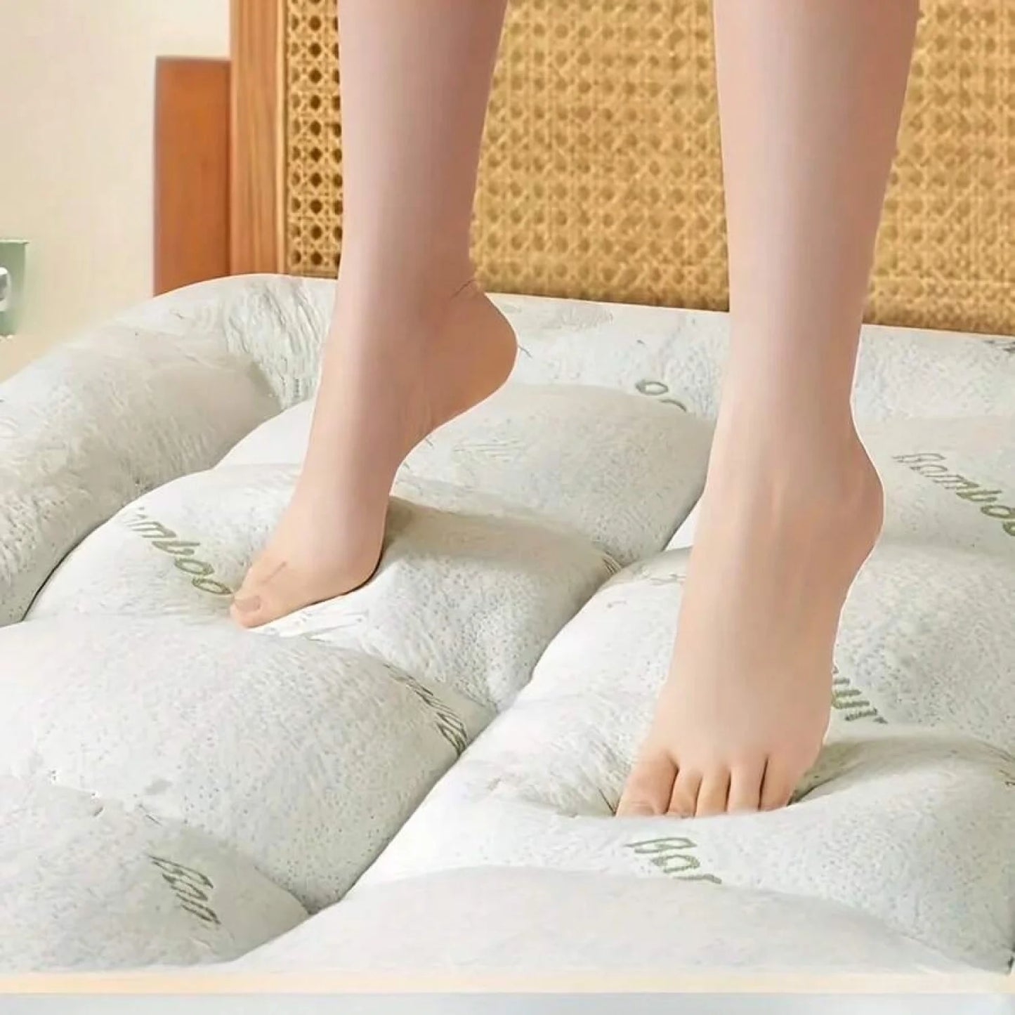 odorsTTBamboo Queen Mattress Topper - Thick Cooling Breathable Pillow Top Mattress Pad For Back Pain Relief - Deep Pocket Topper