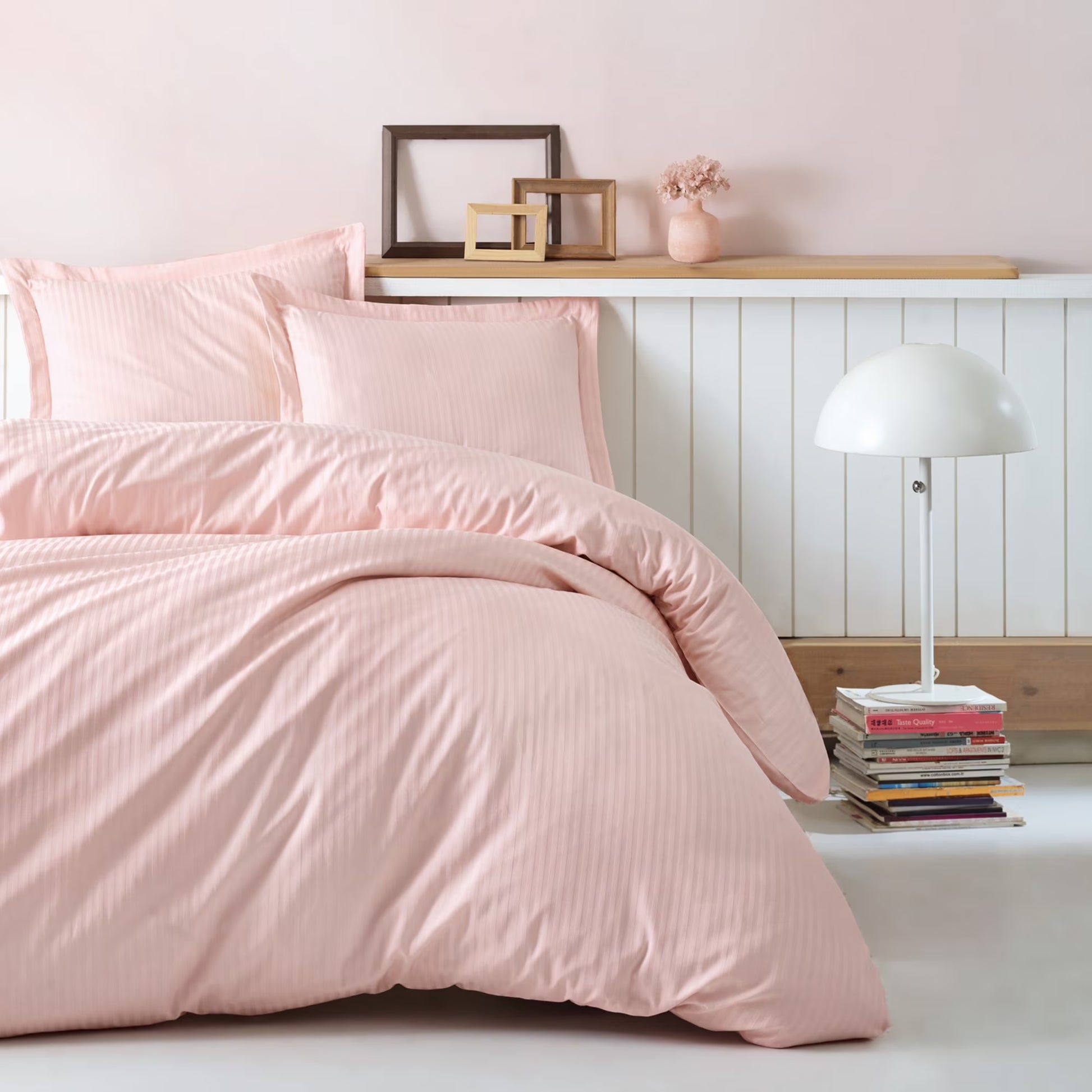 Powder Pink Satin Duvet Cover Set, 100% High Quality Turkish Cotton Queen Size Set, 1 Duvet Cover, 1 Fitted Sheet and 2 Pillowcases, Hypoallergenic, Breathable, Satin Bedding Set, Machine Washable