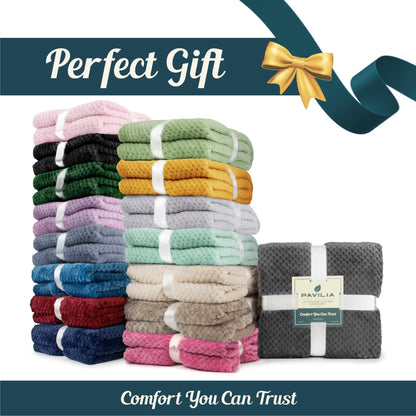 PAVILIA Waffle Fleece Throw Blanket for Couch Bed Dark Gray, Super Soft Fuzzy Cozy Blanket Sofa, Plush Warm Cute Decorative Home Decor Throw, Lightweight All Season, Charcoal Dark Grey, 50x60