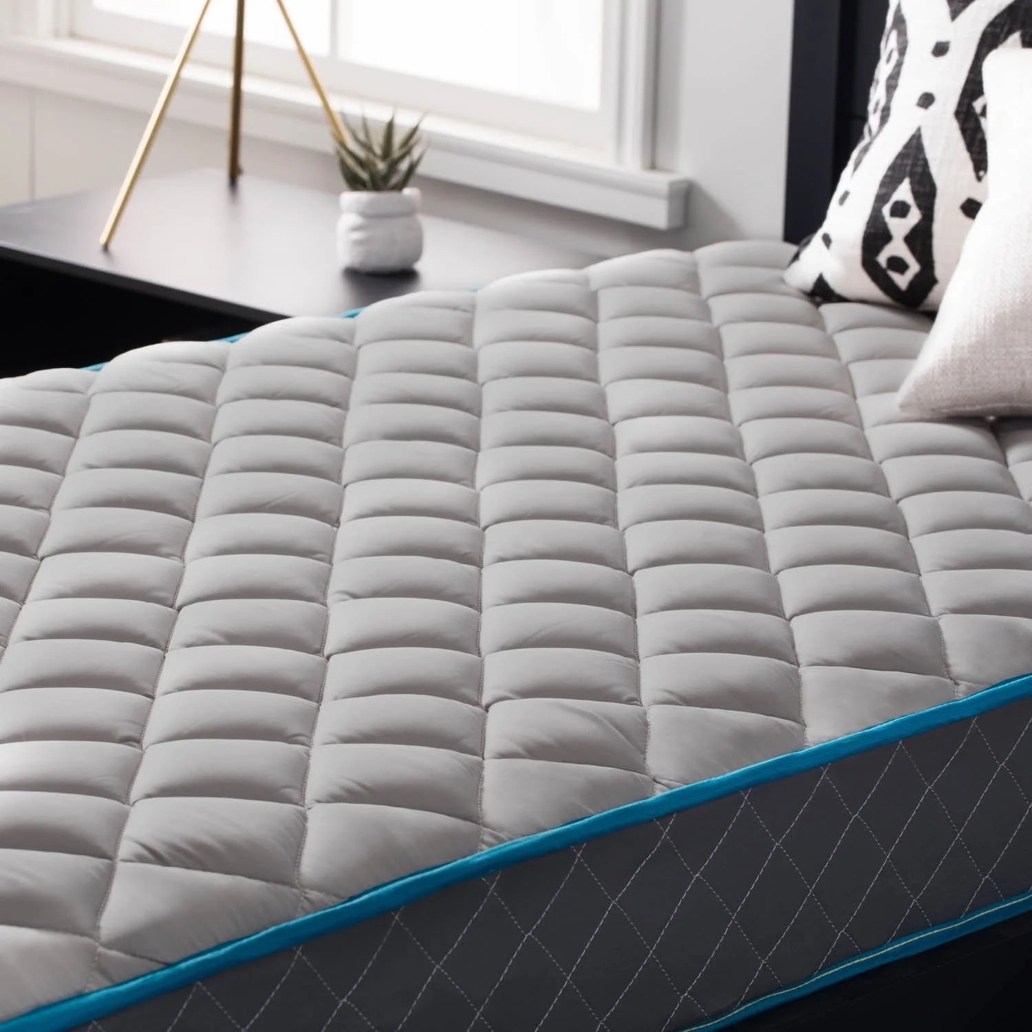 Lucid Bounder 7" Innerspring Mattress with Quilted Fabric Cover, Twin