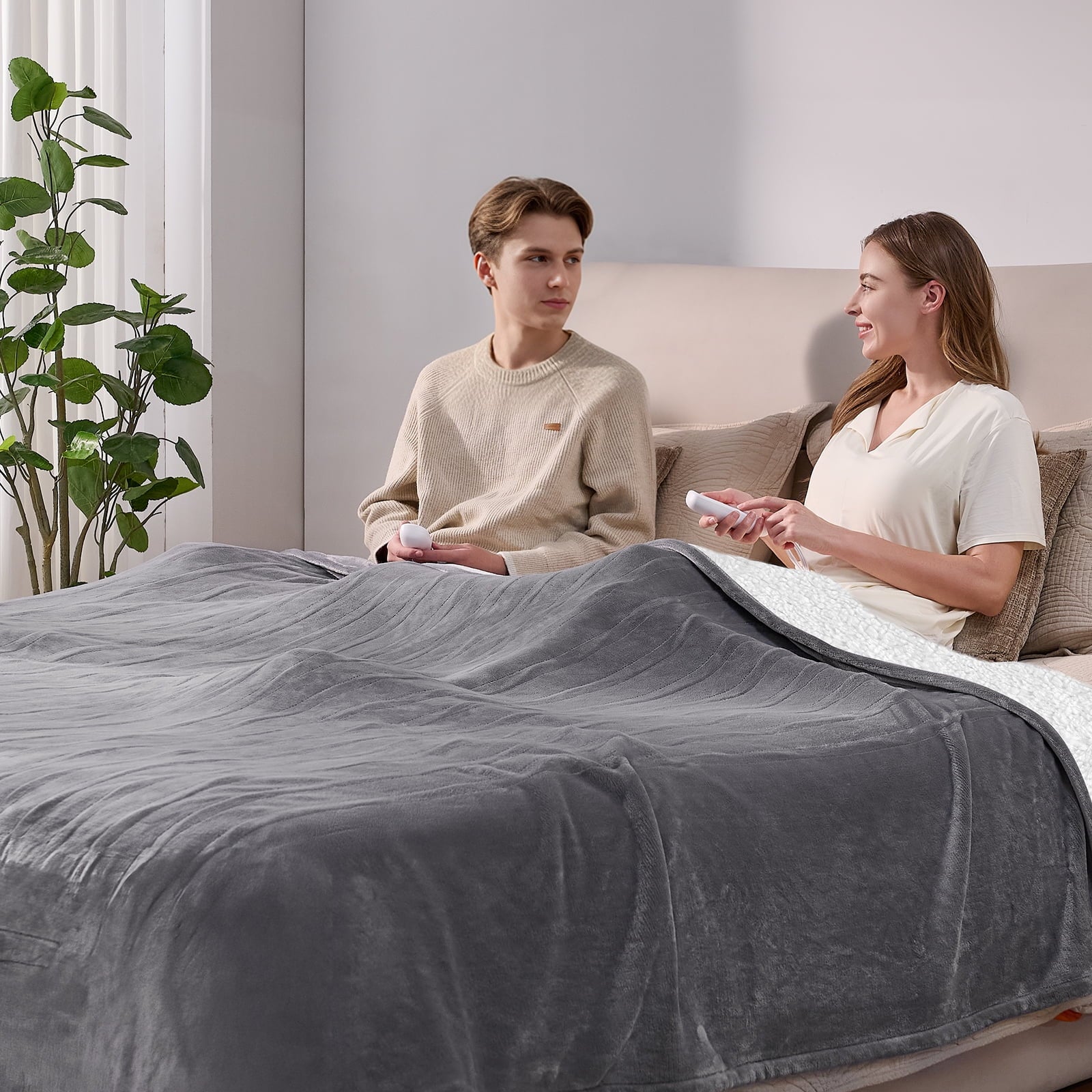 Ocuuziisu Electric Blanket 90" x 100" King Size Heated Blanket, Flannel and Sherpa, 10 Hour Auto-off, 9 Heat Settings, Fast Heating, Machine Washable, Gray