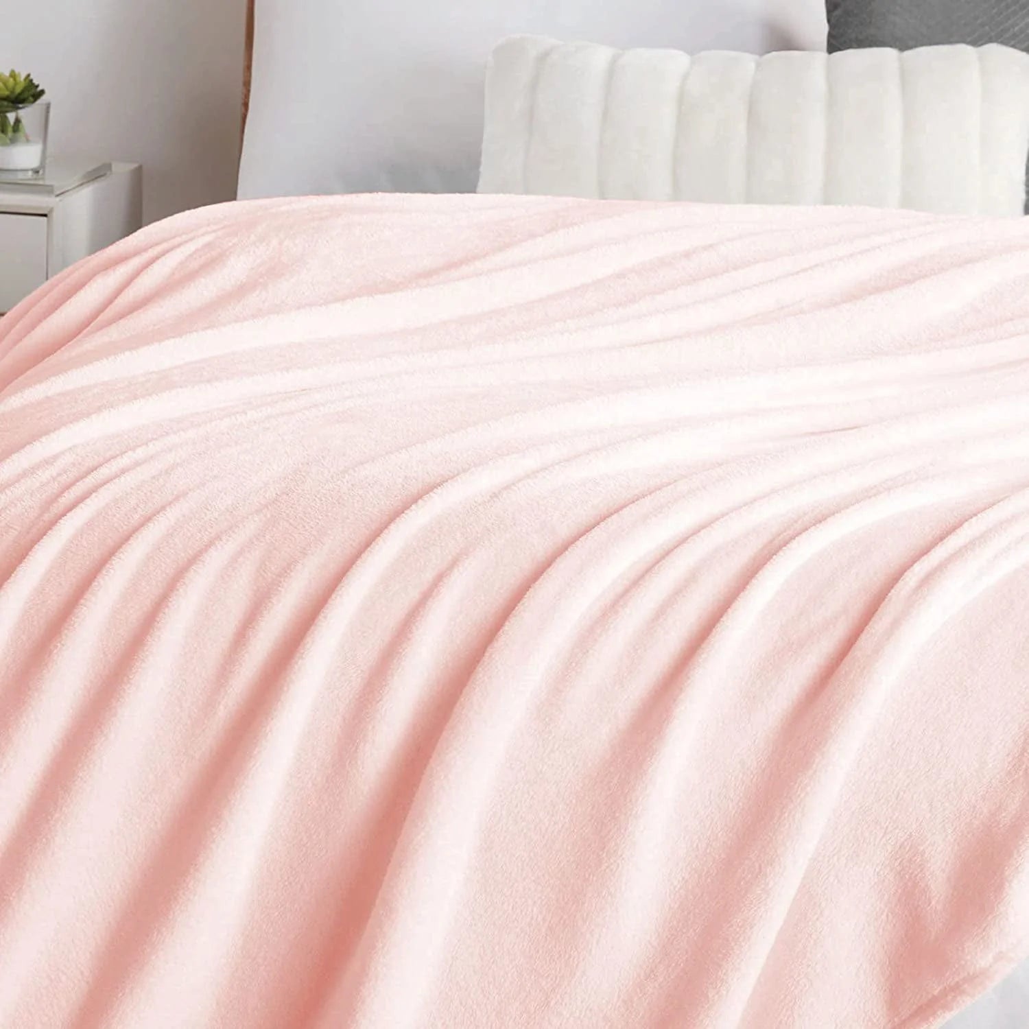 Walensee Ultra Soft Microplush Fleece Throw Blanket, 50" x 60", Pink, Machine Washable