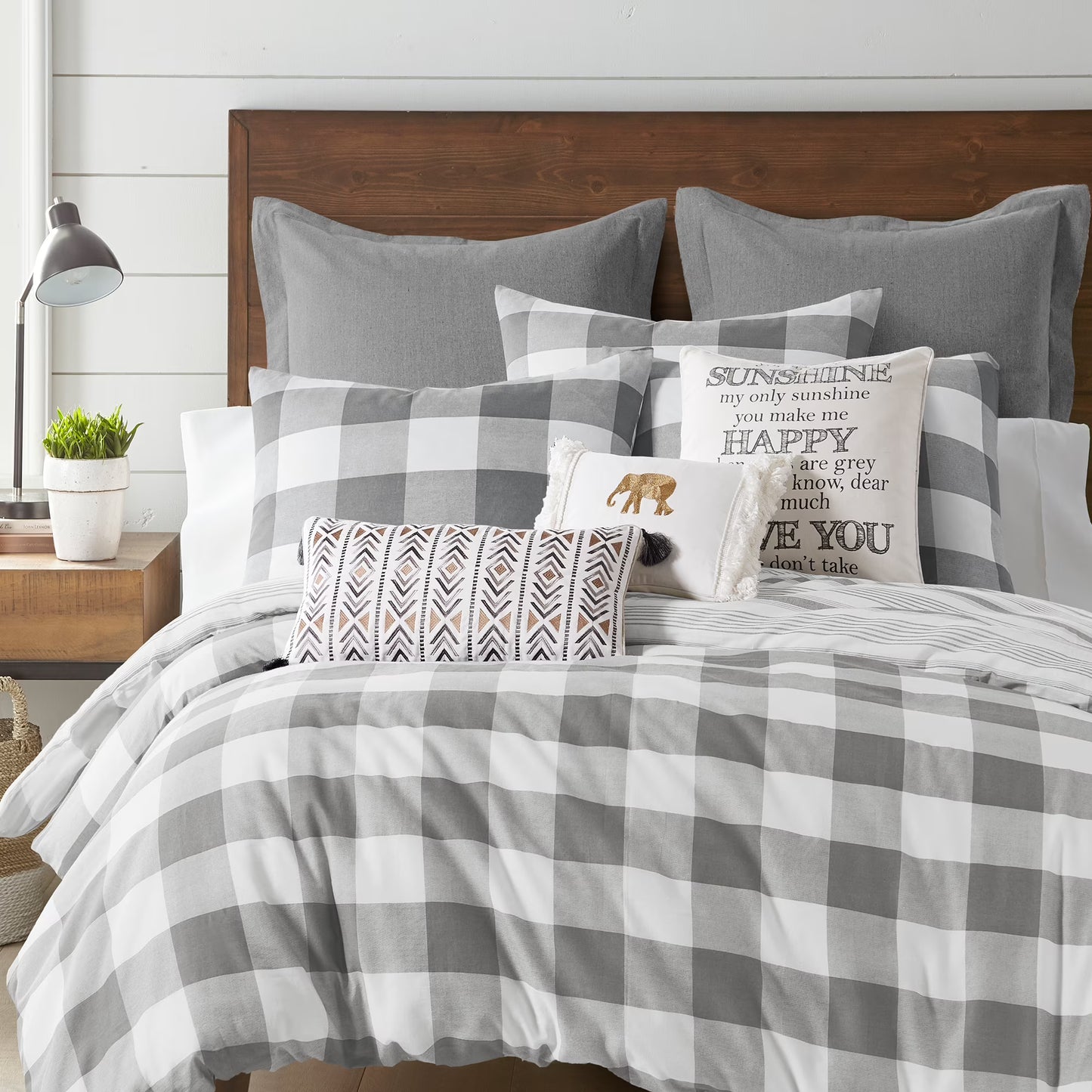 Levtex - Camden Duvet Cover Set - Full/Queen Duvet Cover (90 x 94 in.) + Two Standard Pillowcases (26 x 20 in.) - Buffalo Check in Grey and Cream - Reversible Pattern - Cotton