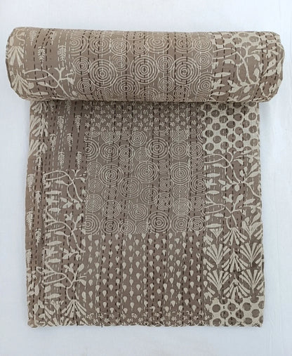 Handmade Kantha Quilt Unique Design Handmade Kantha Quilted Bedding Bedspread Handblock Print Throw Blanket Well-Looking Quilt