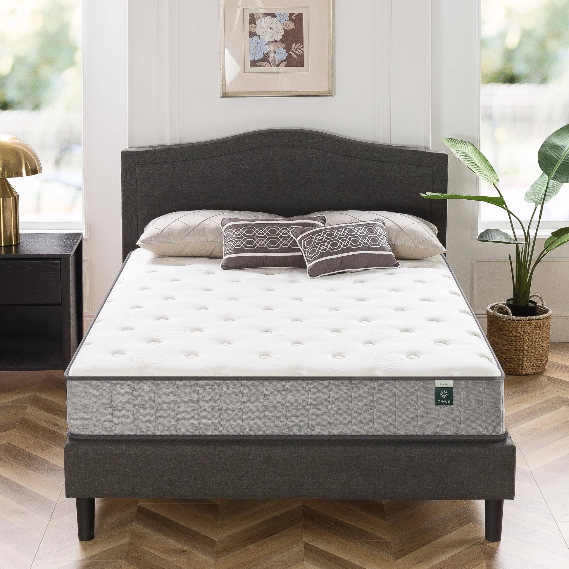 Zinus Comfort Support 10" Hybrid Mattress, Cooling Gel Memory Foam Pocket Spring, Queen