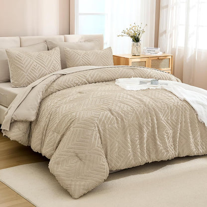 Queen Comforter Set 7 Piece Dark Emerald Green - Bed in a Bag Queen Boho Lightweight Fluffy Tufted Bedding Sets with Comforter, Sheets, Pillowcases & Shams
