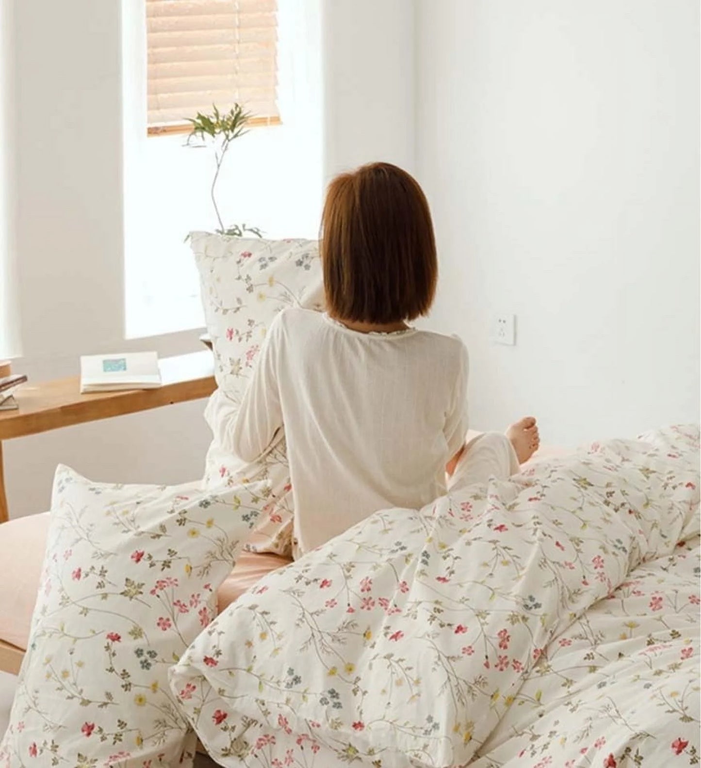 100% pure cotton flower duvet cover with large flower leaves printed on milky white duvet cover, 3 soft and breathable spring bedding items with zipper