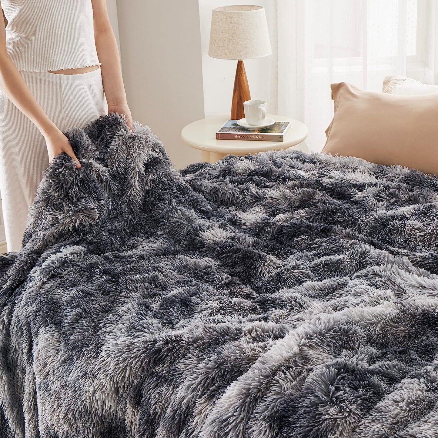 Bedsure Faux Fur Throw Blankets Grey - Tie-Dye Fuzzy Fluffy Super Soft Furry Plush Decorative Comfy Shag Thick Sherpa Shaggy