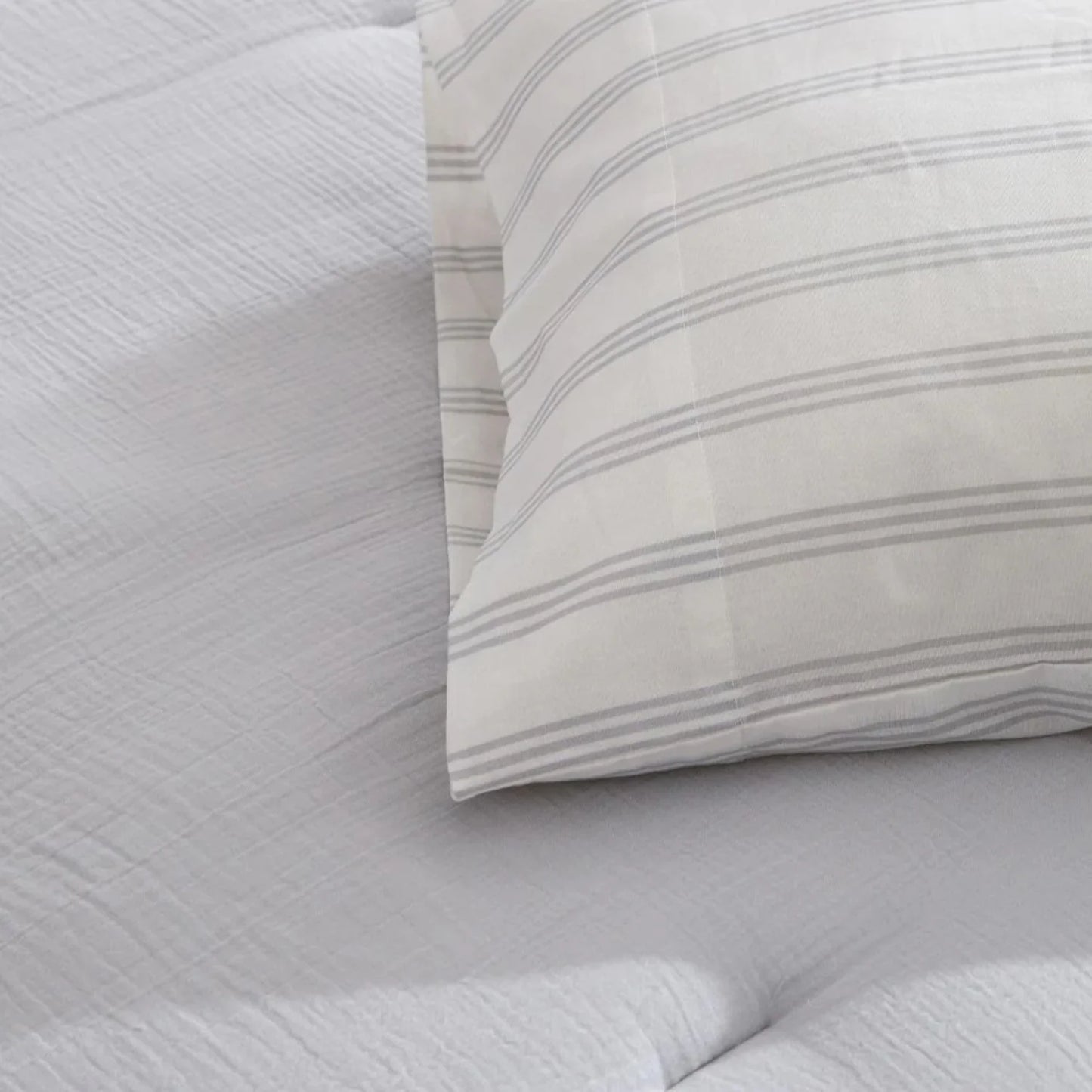 Wonderful Bedding Dreamy Gauze Cotton 7-Piece Comforter Set Back Striped