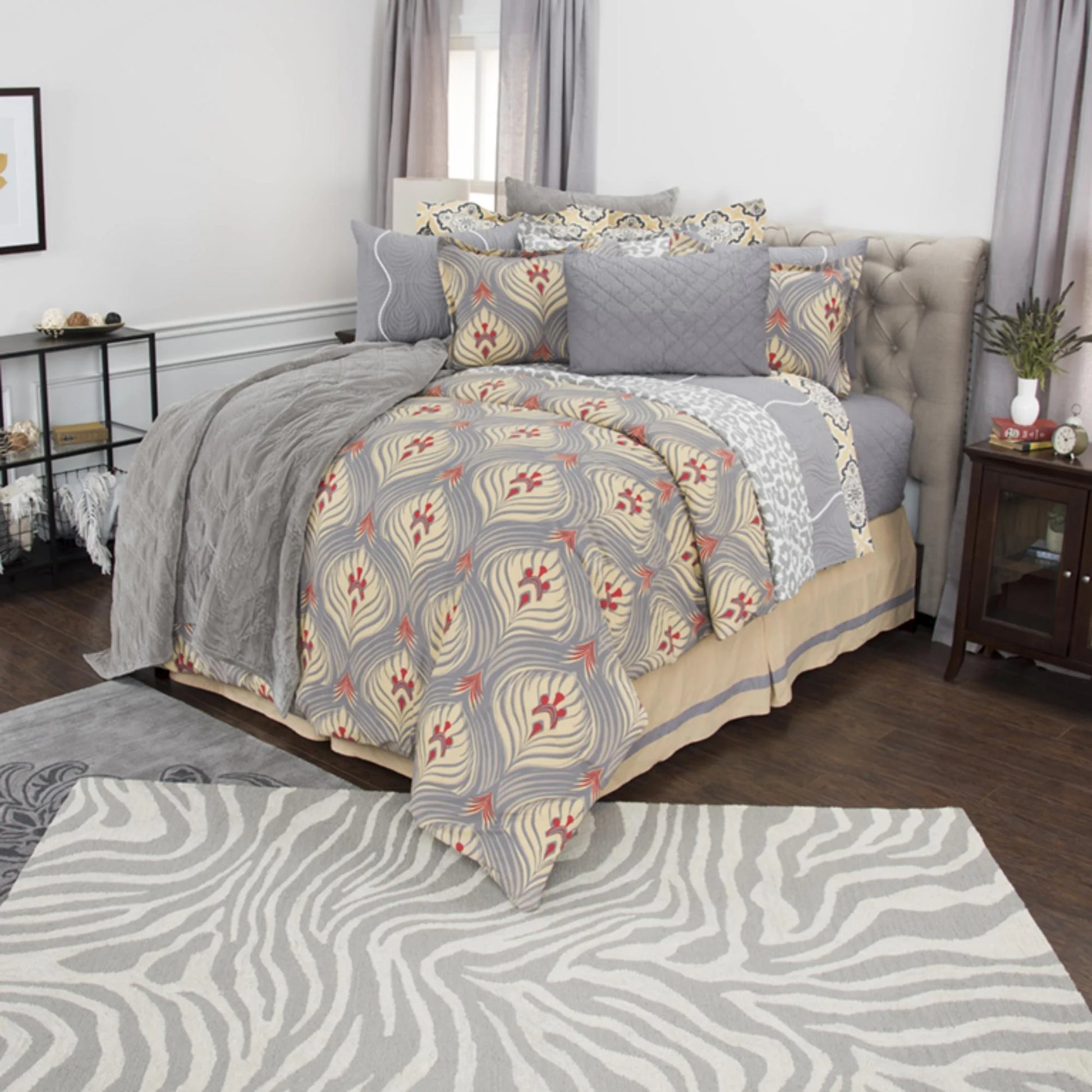 Rizzy Home BT4142 GOLD/Gray COTTON 30'S Printed King Three piece Beddings set.